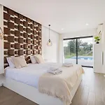 Bluehorizon Luxury Villa *