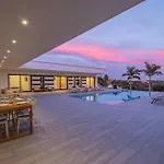 Bluehorizon Luxury אלבופיירה