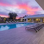 Bluehorizon Luxury אלבופיירה