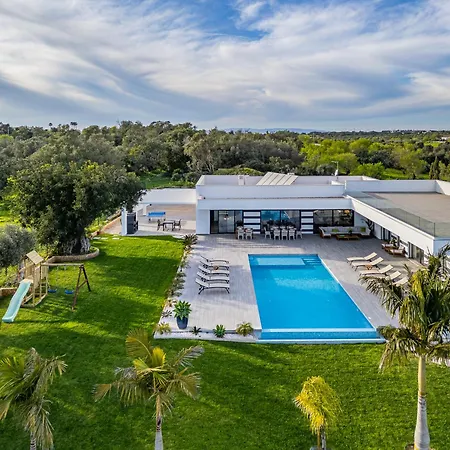 Bluehorizon Luxury וילה אלבופיירה